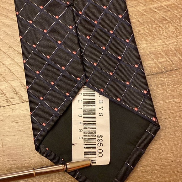 BOSS by Hugo Boss Black Silk Diamond Print Tie - Picture 5 of 9